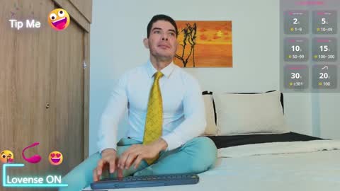 andrewstelee online show from September 20, 4:48 am