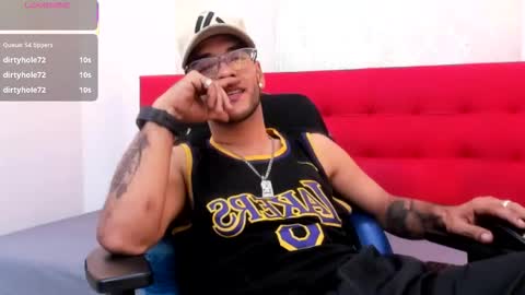   online show from November 21, 10:52 pm