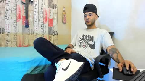   online show from March 12, 7:47 pm