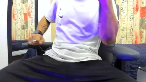   online show from March 8, 10:24 pm