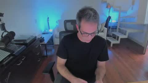 Andrew online show from May 6, 4:57 pm