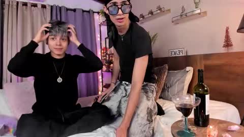 Andy online show from December 14, 5:02 am