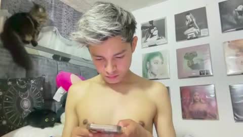 Andy online show from November 11, 2:08 pm