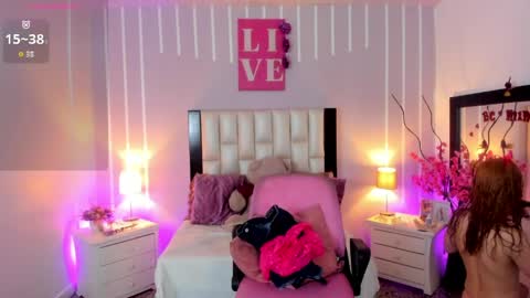 Andrea online show from April 7, 1:46 pm