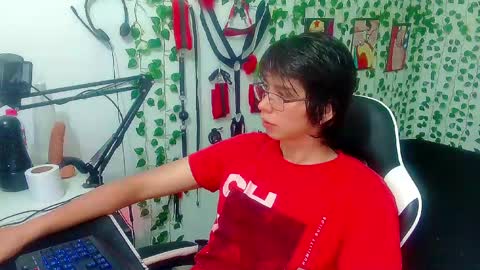 Andy Gray online show from April 5, 4:04 pm