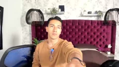 Andy Joy  online show from June 20, 7:31 pm