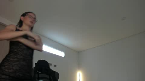      online show from February 18, 2:06 pm