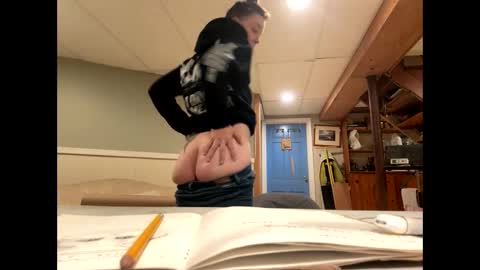 aneoakley online show from November 2, 4:45 am