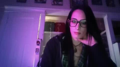 Snapshot of angel32973297 chatting on October 19, 8:13 pm Tegan online show from October 19, 8:13 pm