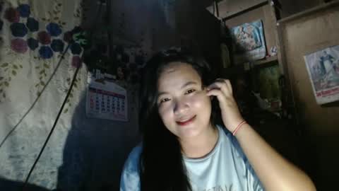 Snapshot of angel_0707 chatting on December 3, 12:41 am Angel online show from December 3, 12:41 am