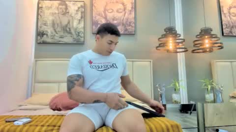 Angel online show from February 8, 3:54 am