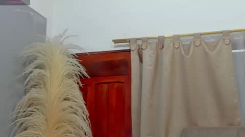 Snapshot of angel_adamx chatting on September 29, 10:47 am Angel online show from September 29, 10:47 am