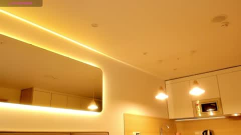 angel_andreww online show from December 9, 3:22 pm