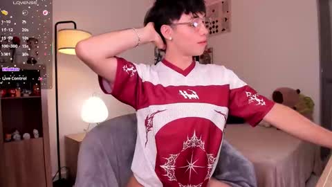 Angel   help me with 100 thumbs up online show from February 5, 9:07 pm