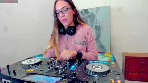 Anglica online show from October 22, 2:15 am