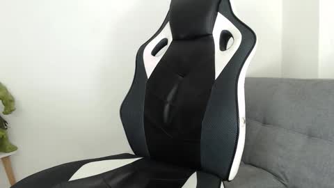 Angel Curl online show from January 18, 12:08 am