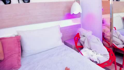 Angel ee online show from April 17, 9:50 pm