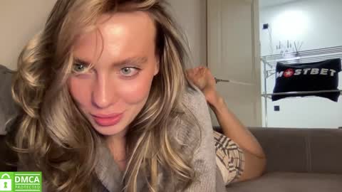 Greetings  Jess online show from December 14, 3:25 pm