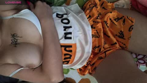 Snapshot of angel_gelya chatting on December 6, 8:10 am Angel online show from December 6, 8:10 am