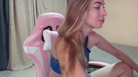 Angel Girl online show from July 20, 6:42 pm