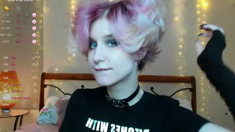 Angel Dust online show from June 4, 1:17 pm