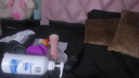 Angel  online show from January 12, 8:25 am