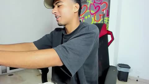 ANGEL online show from December 20, 11:33 pm