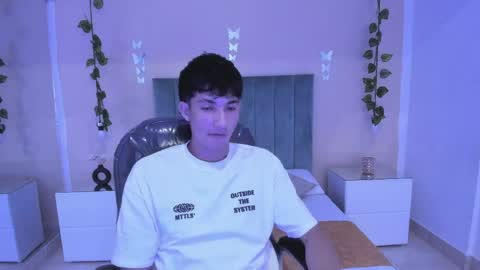 angel_of_sinn online show from April 9, 5:33 am