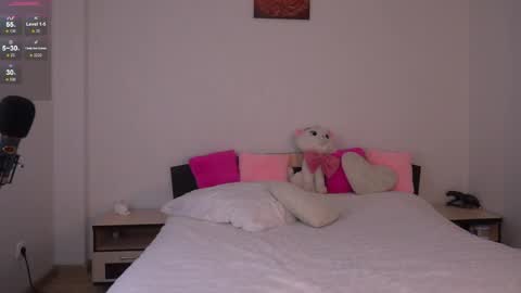 angel_quincy online show from April 22, 4:08 am