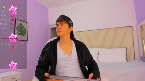 angel_wish_ online show from April 21, 3:13 am