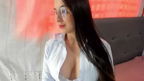angela_nix online show from November 5, 3:14 pm