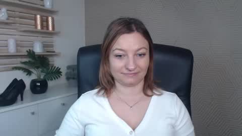 Angela online show from December 2, 6:34 am