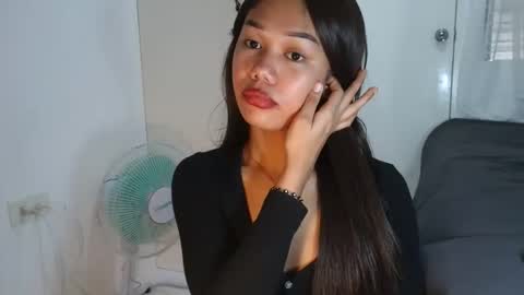 angela_star888 online show from January 15, 6:55 am