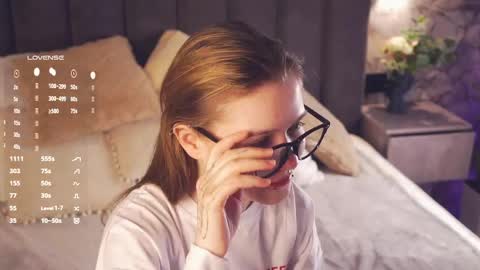 Mary online show from April 17, 12:29 pm