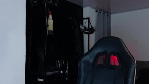 Angela help me reach 100 thumbs up online show from October 6, 10:05 pm