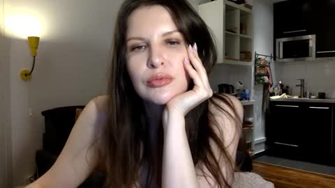 Angela online show from February 28, 8:24 pm