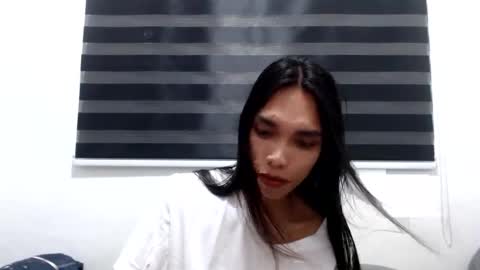 Snapshot of angelamonroe chatting on February 6, 12:48 pm SENORITA online show from February 6, 12:48 pm