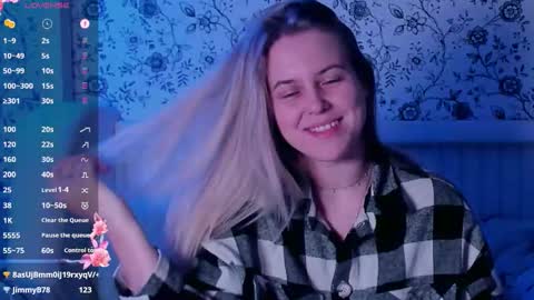 Darsi Anty online show from February 7, 5:05 pm