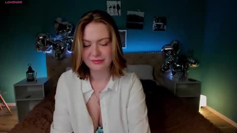 Snapshot of angelawallace chatting on February 12, 11:18 am angelawallace online show from February 12, 11:18 am