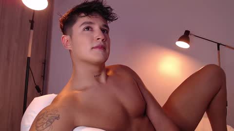 Angel online show from February 10, 10:30 pm