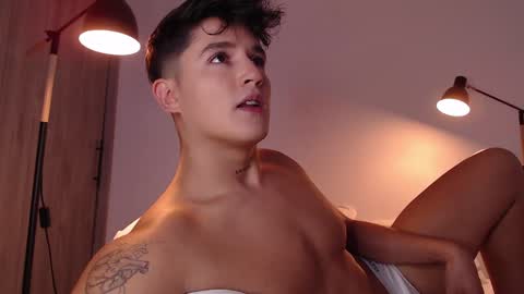 Angel online show from February 7, 9:58 pm