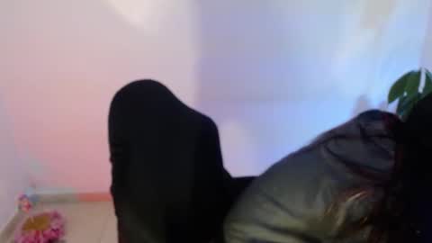 angele online show from October 1, 7:46 pm