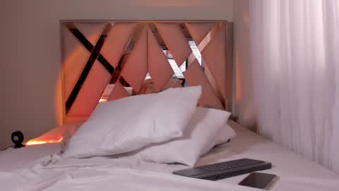 Angel Fiore online show from April 28, 8:24 pm