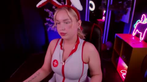 Angelic beauty online show from April 21, 11:39 am