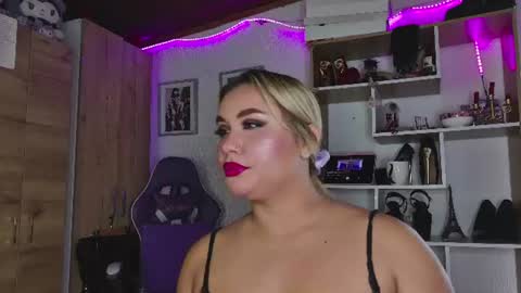 Angelica Sparks online show from July 16, 2:15 am