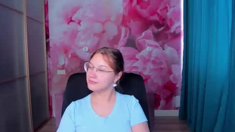 AngelinaLow online show from September 23, 11:26 am