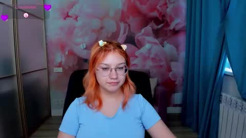 AngelinaLow online show from November 27, 12:35 pm