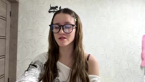 Nika online show from April 17, 3:03 pm