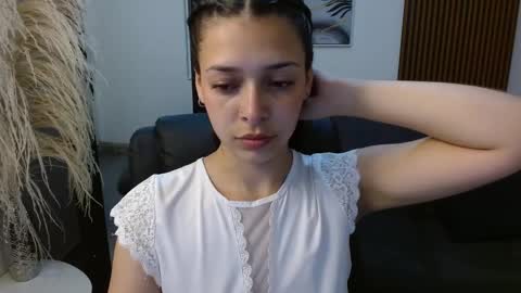 angeline_davies online show from March 3, 12:06 pm