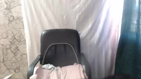 angela online show from September 21, 4:44 pm